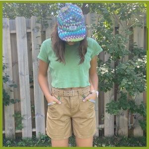 PATAGONIA EMBROIDERED SHORTS 💚💙🤎